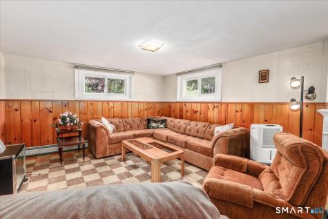 9 Manning Street New Fairfield CT 06812