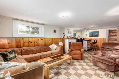 9 Manning Street New Fairfield CT 06812