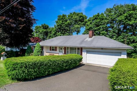 9 Manning Street New Fairfield CT 06812