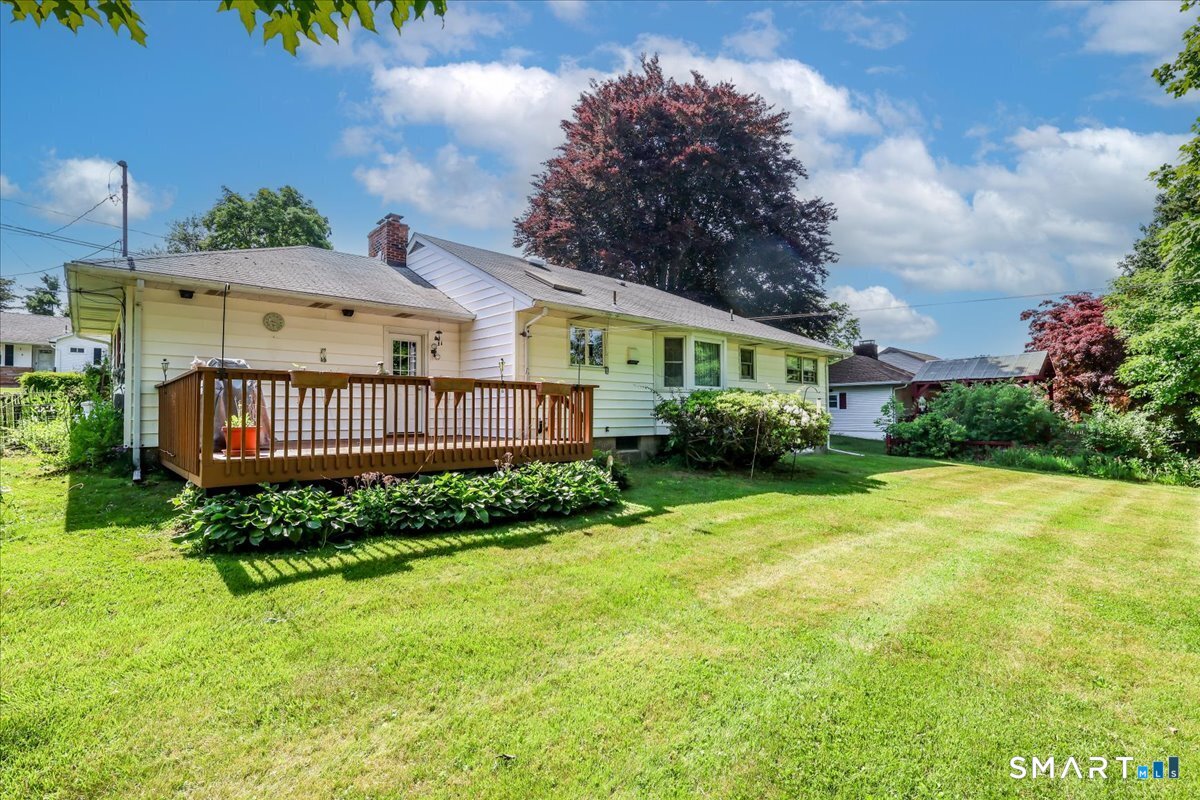 9 Manning Street New Fairfield CT 06812