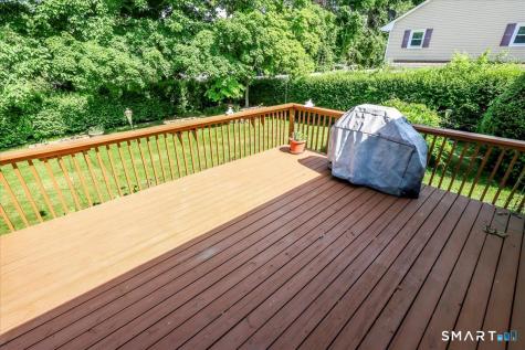 9 Manning Street New Fairfield CT 06812