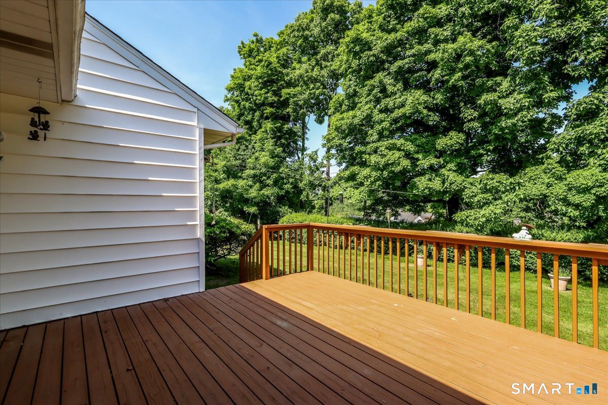9 Manning Street New Fairfield CT 06812