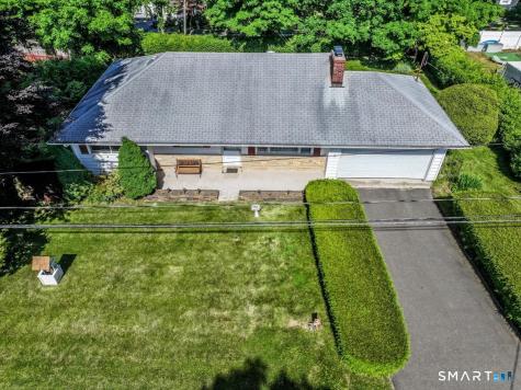 9 Manning Street New Fairfield CT 06812