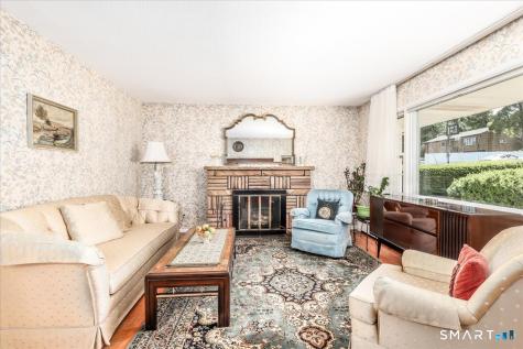 9 Manning Street New Fairfield CT 06812