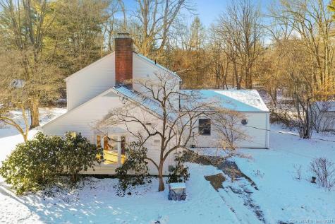 29 Riverside Road Simsbury CT 06070