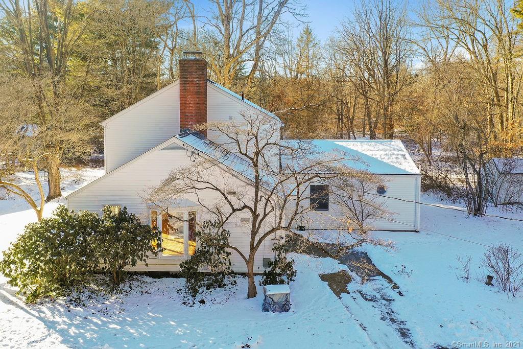 29 Riverside Road Simsbury CT 06070