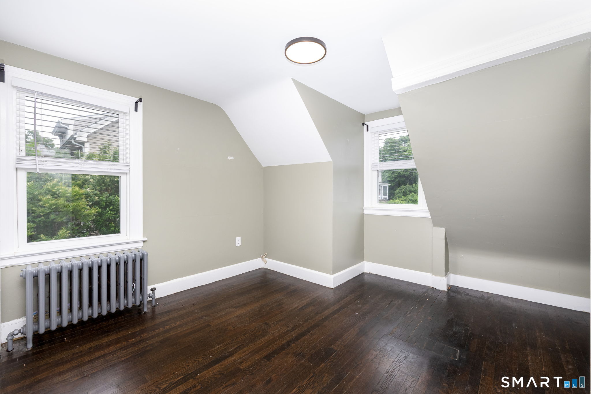 8 Georgiana Street New London CT 06320