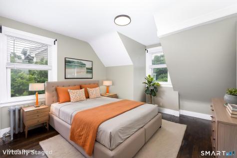 8 Georgiana Street New London CT 06320