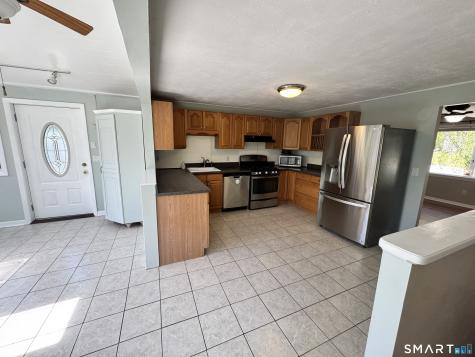 97 Georgia Road Montville CT 06370