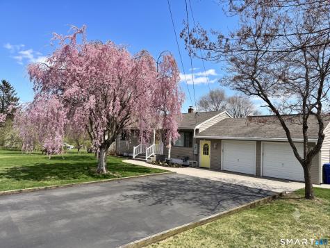 97 Georgia Road Montville CT 06370