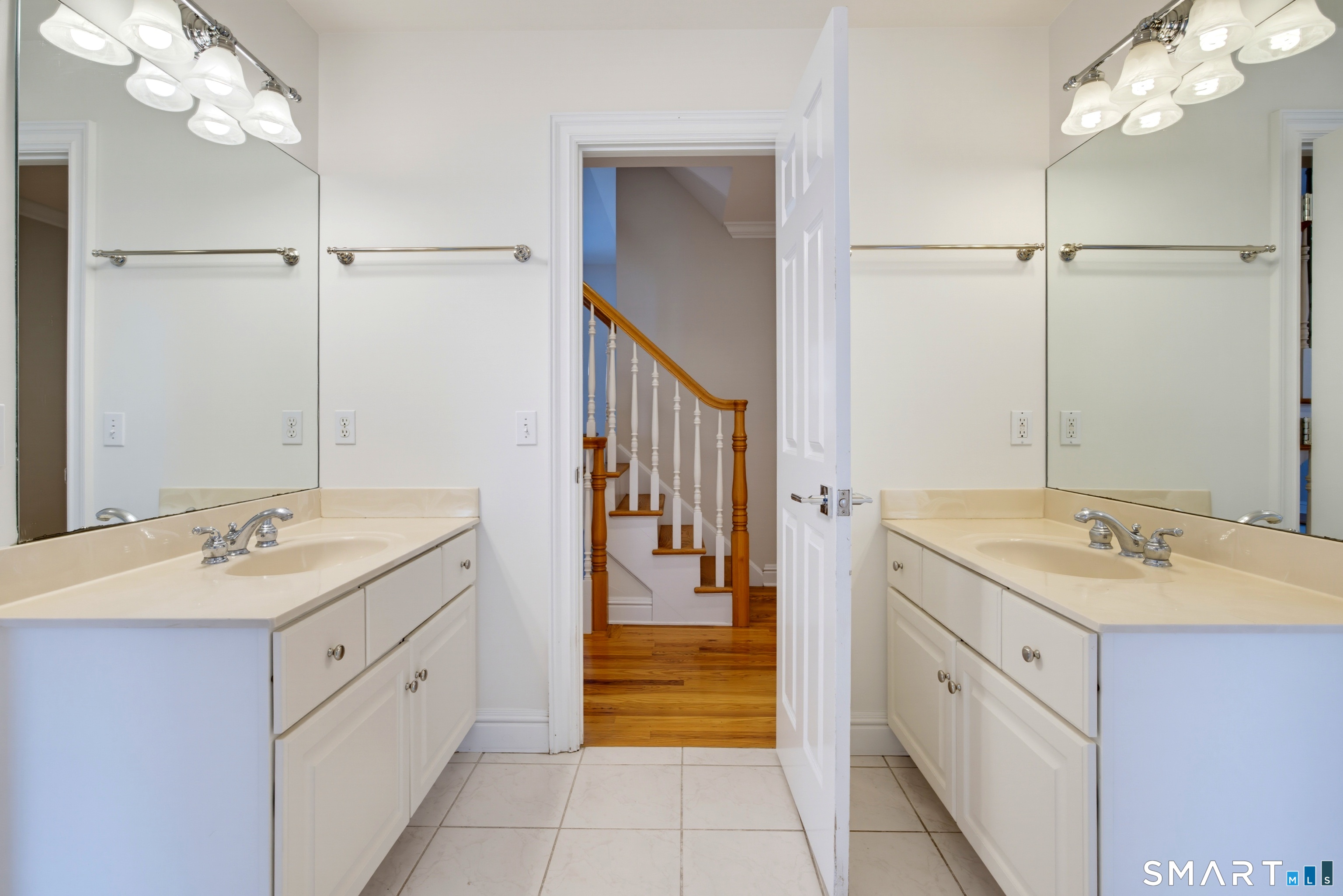 24 Langner Lane Weston CT 06883