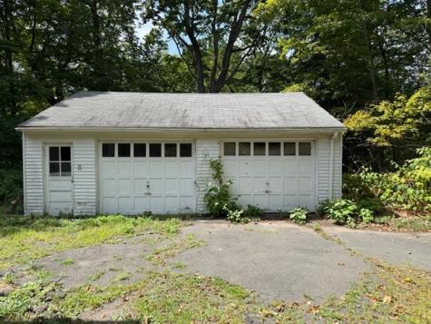61 Cheshire Road Wallingford CT 06492
