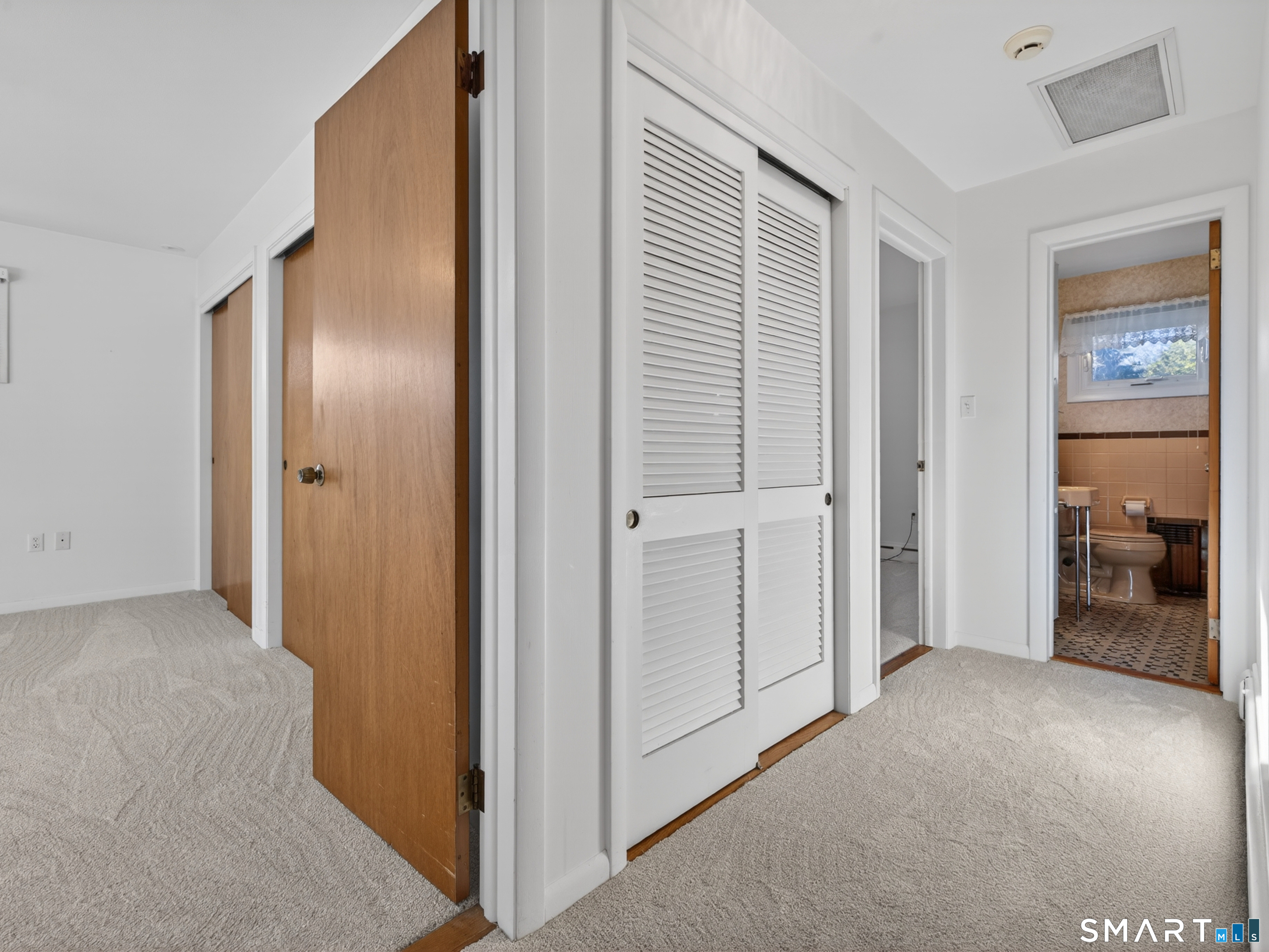 42 Aitchison Drive New London CT 06320