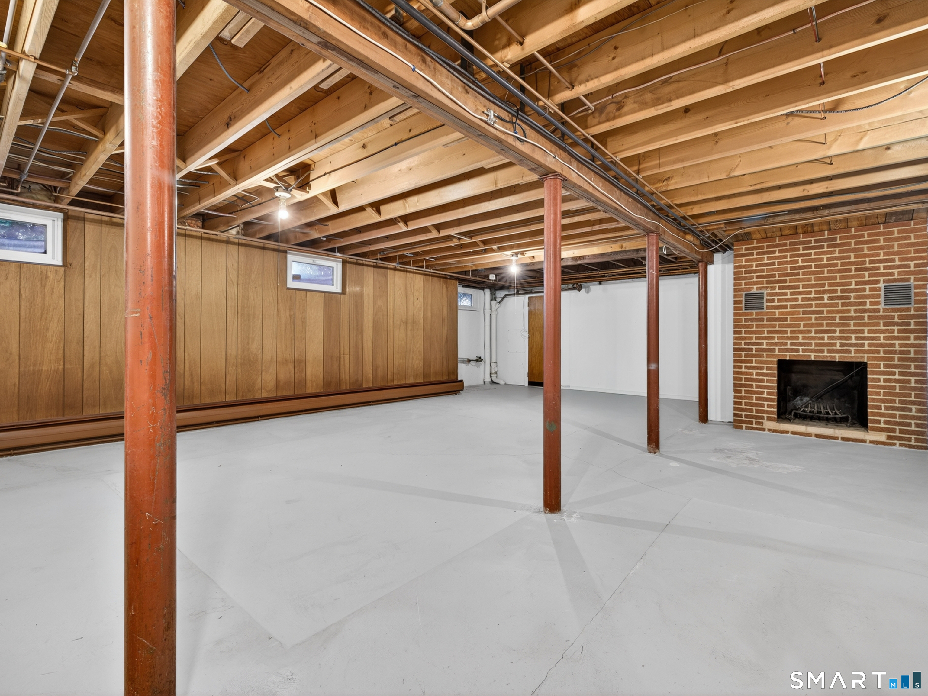 42 Aitchison Drive New London CT 06320