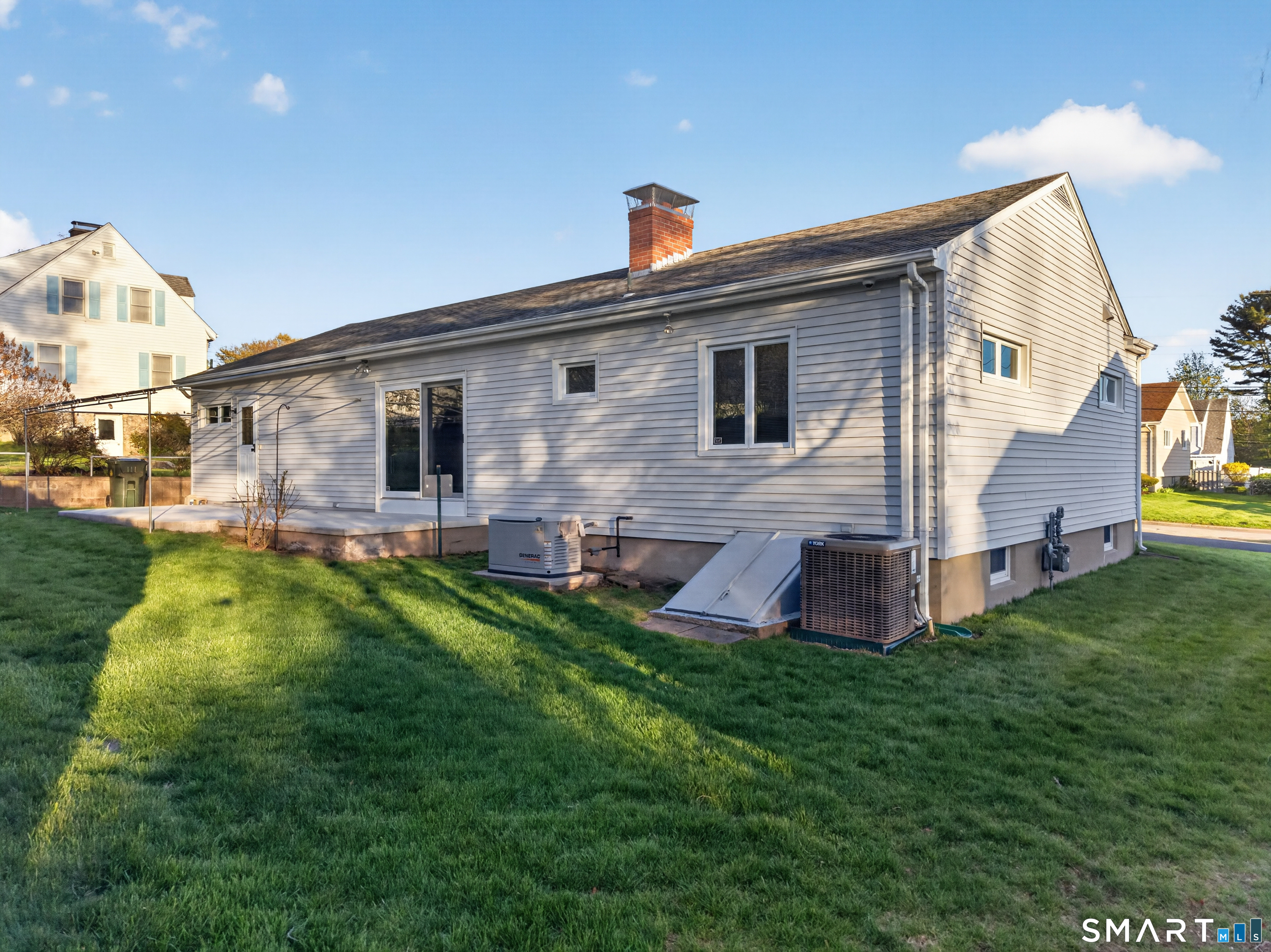 42 Aitchison Drive New London CT 06320