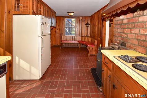 55 West Avon Road Avon CT 06001