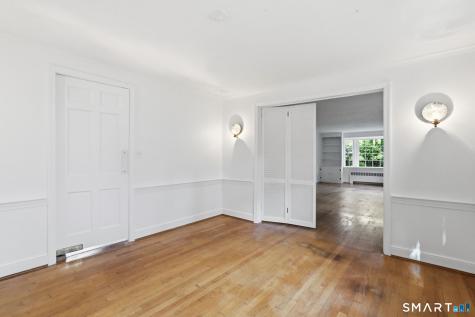 53 Woodridge Circle West Hartford CT 06107