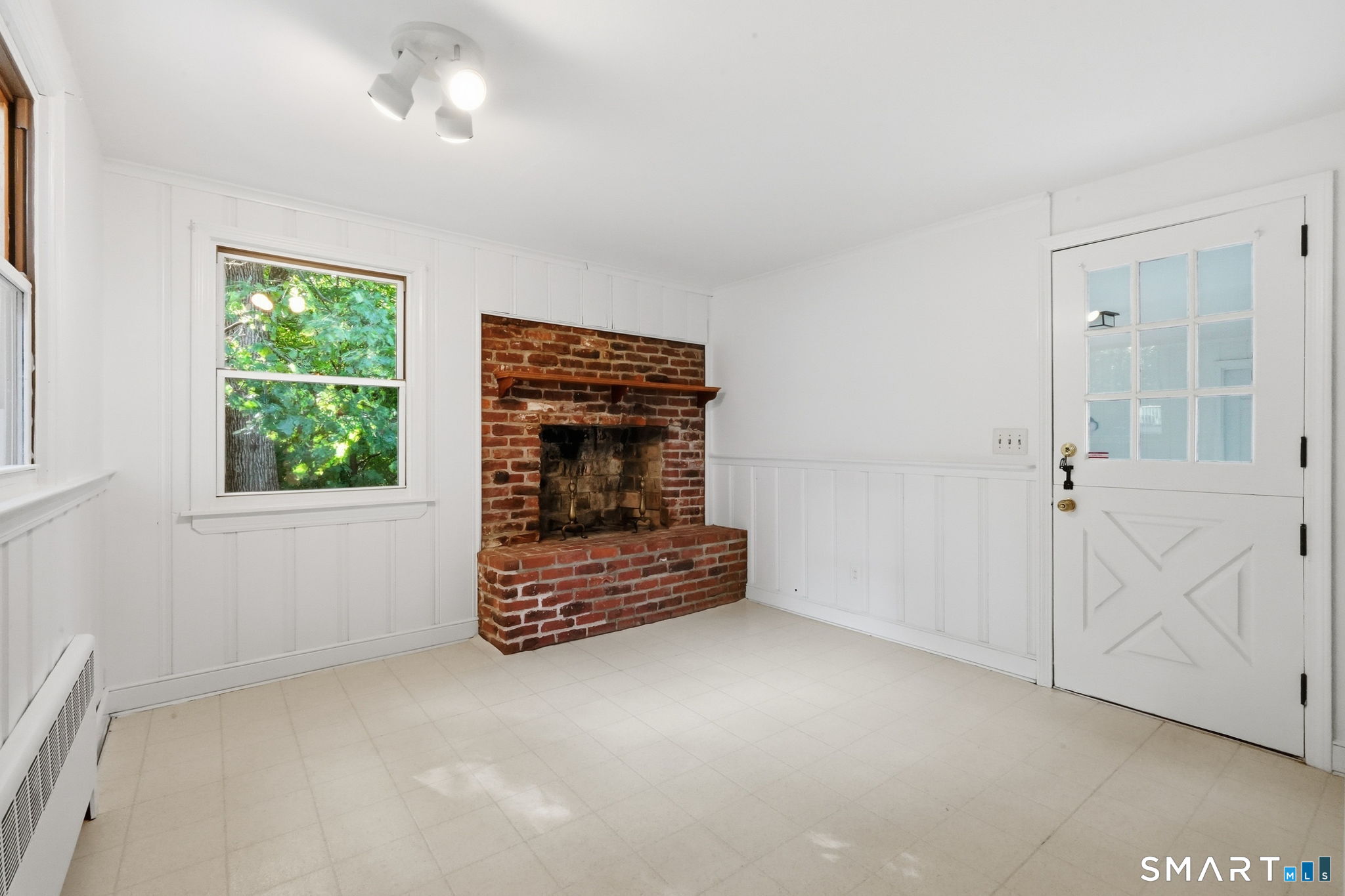 53 Woodridge Circle West Hartford CT 06107