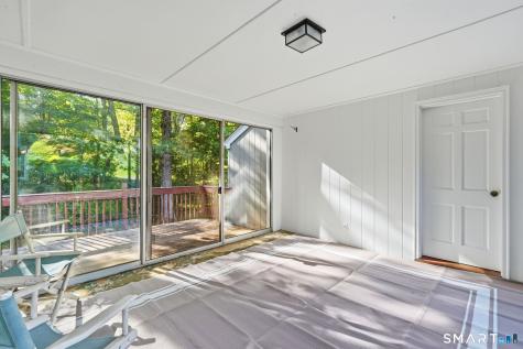 53 Woodridge Circle West Hartford CT 06107