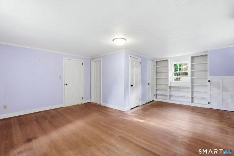 53 Woodridge Circle West Hartford CT 06107