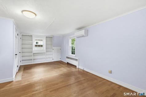 53 Woodridge Circle West Hartford CT 06107
