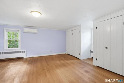 53 Woodridge Circle West Hartford CT 06107
