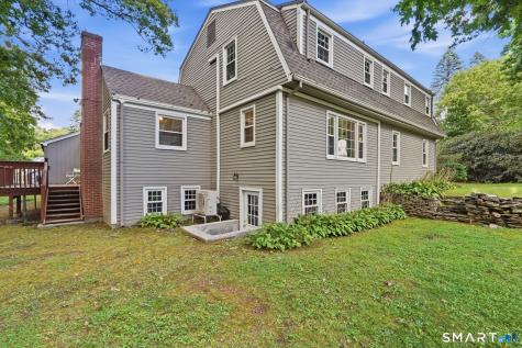 53 Woodridge Circle West Hartford CT 06107