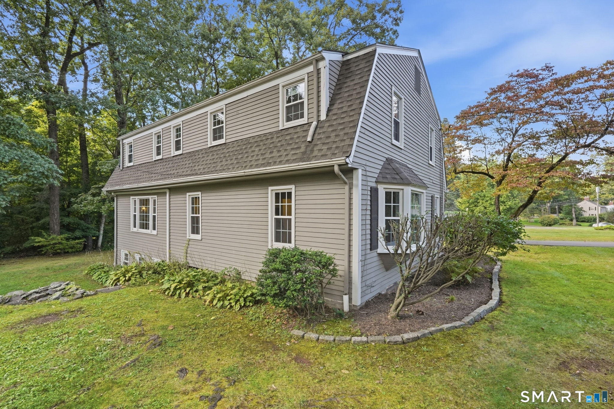 53 Woodridge Circle West Hartford CT 06107