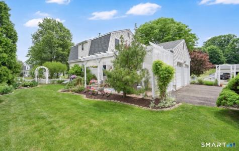 23 Brentwood Court Middletown CT 06457