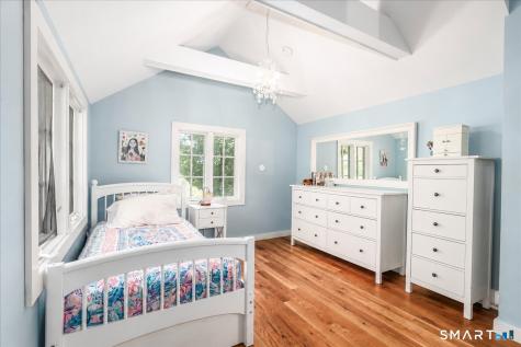 17 Keplers Way New Fairfield CT 06812
