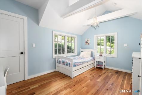 17 Keplers Way New Fairfield CT 06812