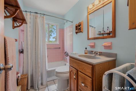 174 Glenwood Road Clinton CT 06413