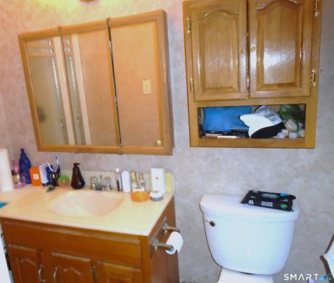 335 Grissom Road Manchester CT 06042