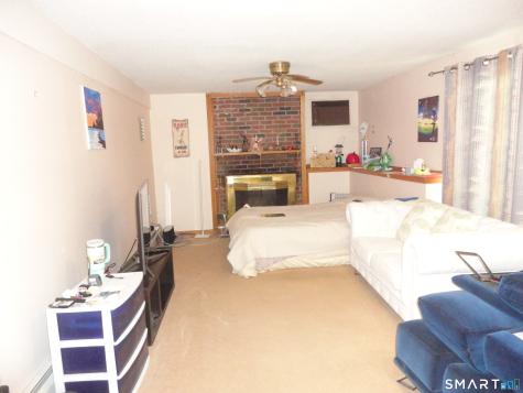 335 Grissom Road Manchester CT 06042