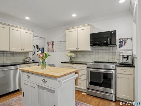 3 Pheasant Court Norwalk CT 06854