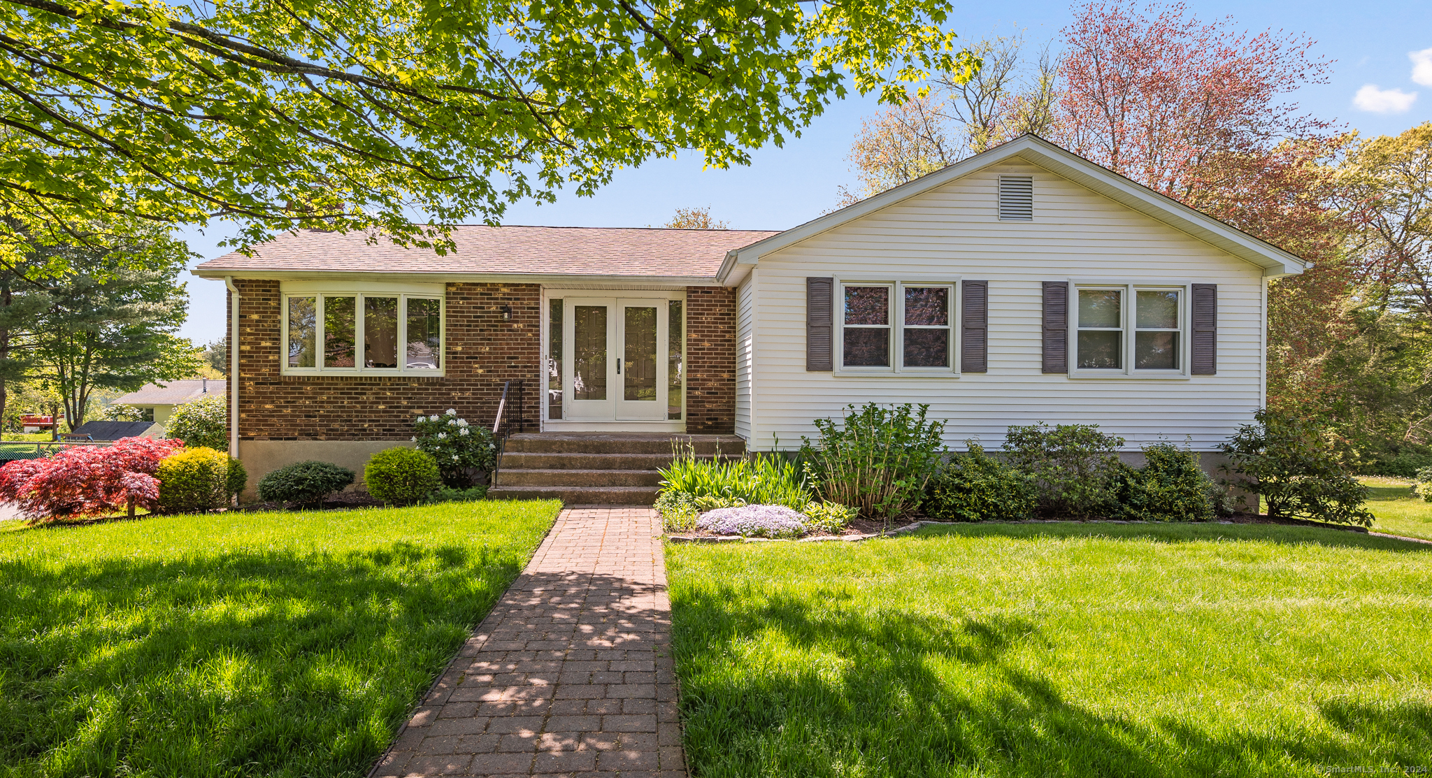 29 Pezzente Lane East Hartford CT 06108
