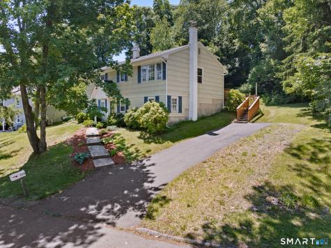 116 Evening Star Drive Naugatuck CT 06770