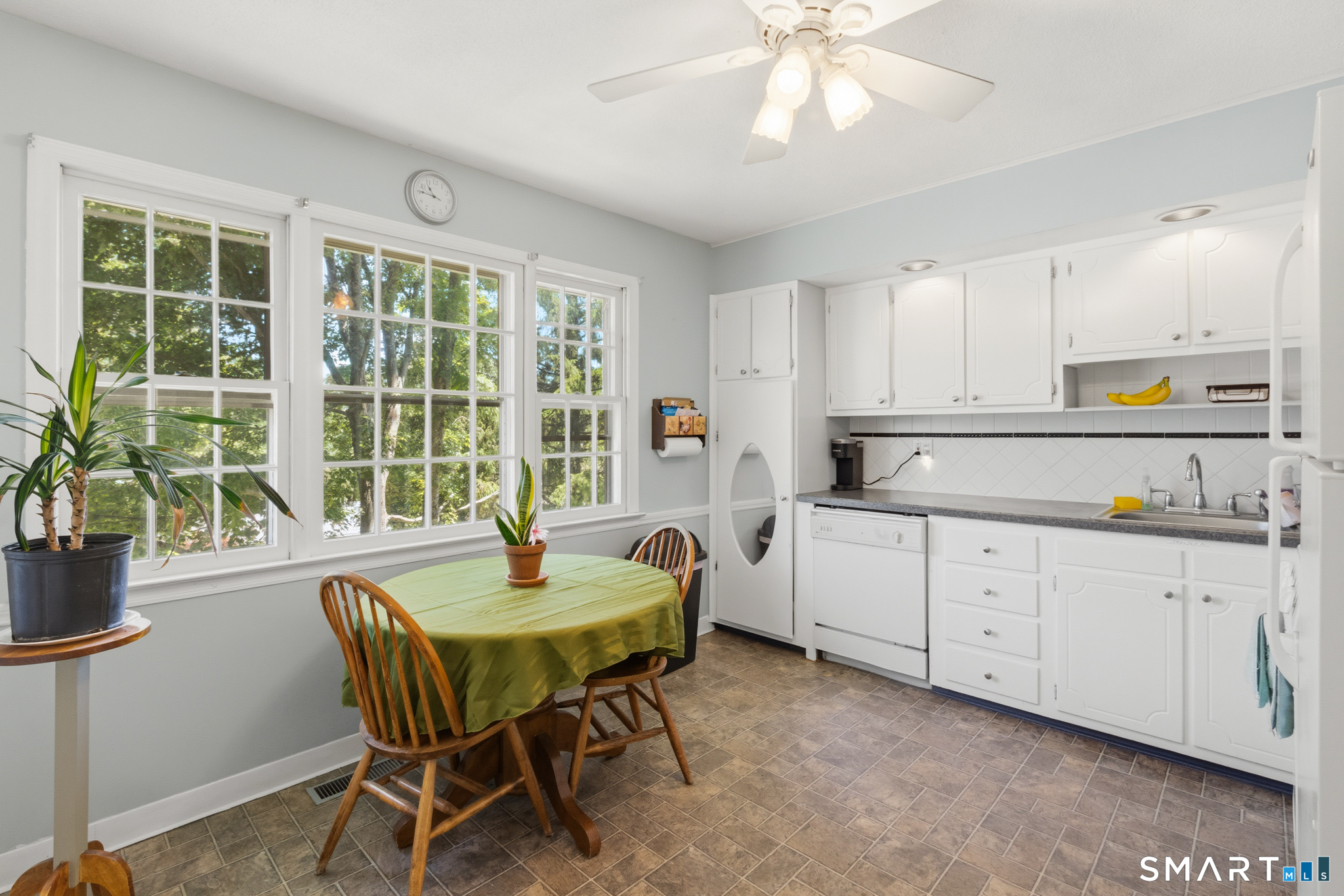 116 Evening Star Drive Naugatuck CT 06770