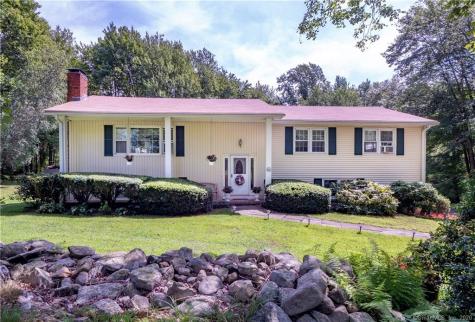 15 Pheasant Ridge Road Redding CT 06896