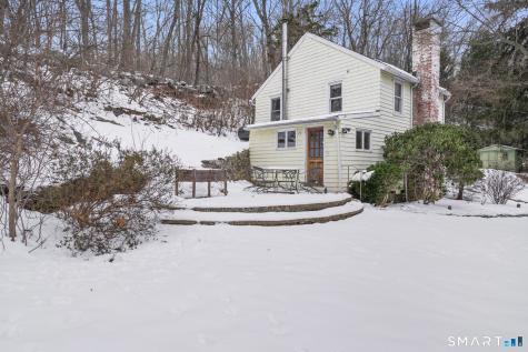 7 Peaceable Street Redding CT 06896