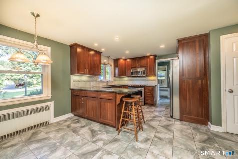 88 Peters Lane Middlefield CT 06481