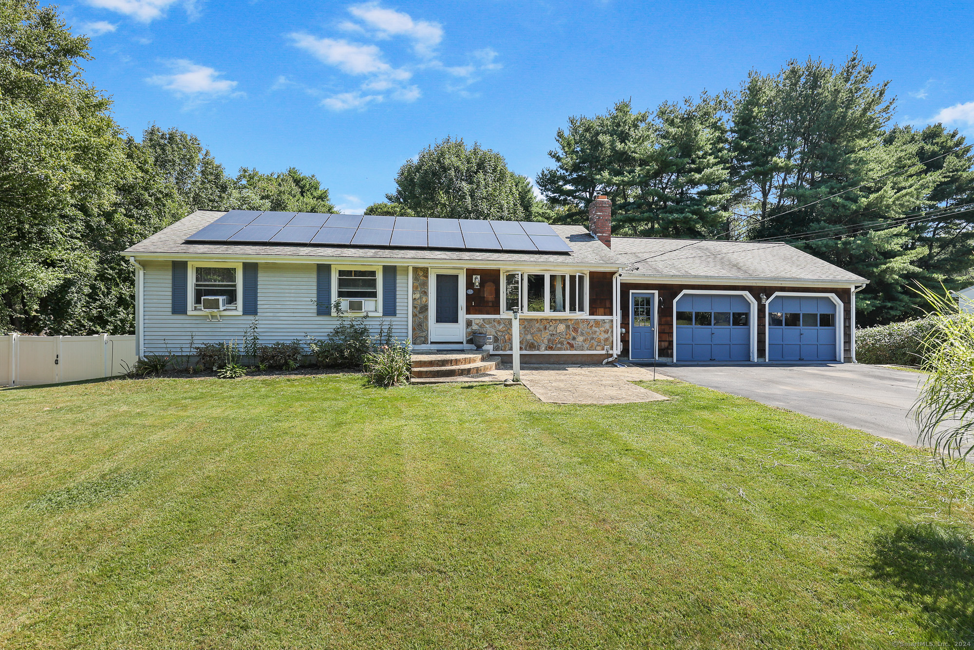 11 Red Cedar Road Woodstock CT 06282