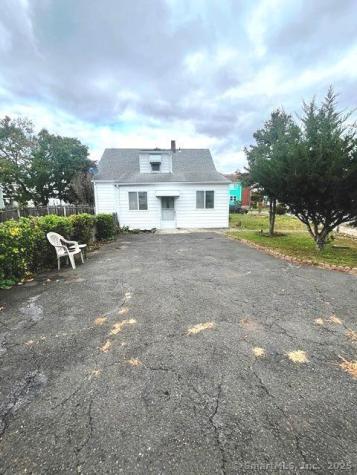 142 Palm Street Bridgeport CT 06610