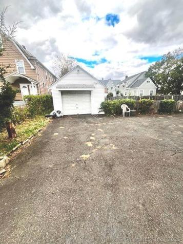 142 Palm Street Bridgeport CT 06610