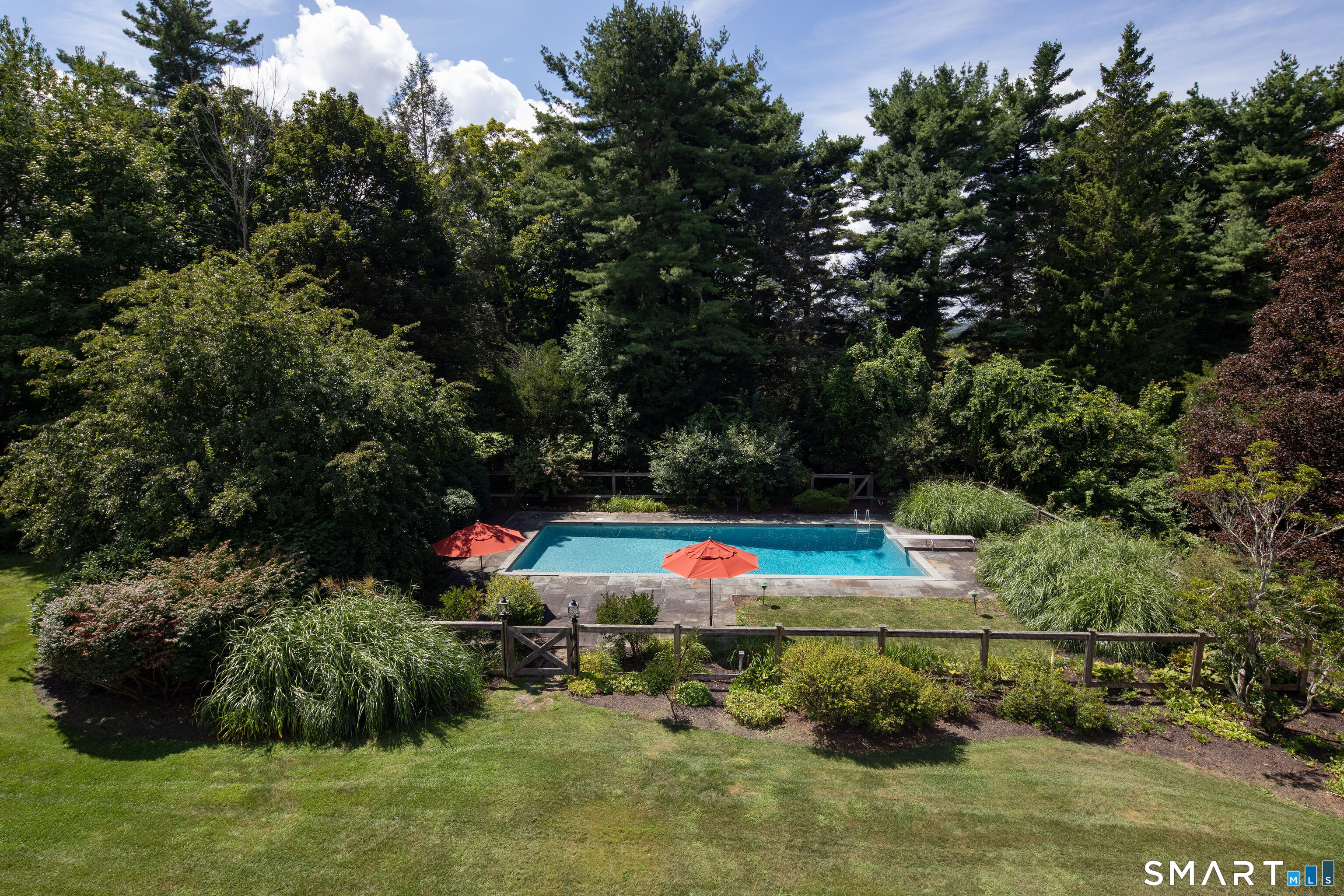 16-18 Laurel Way Norfolk CT 06098
