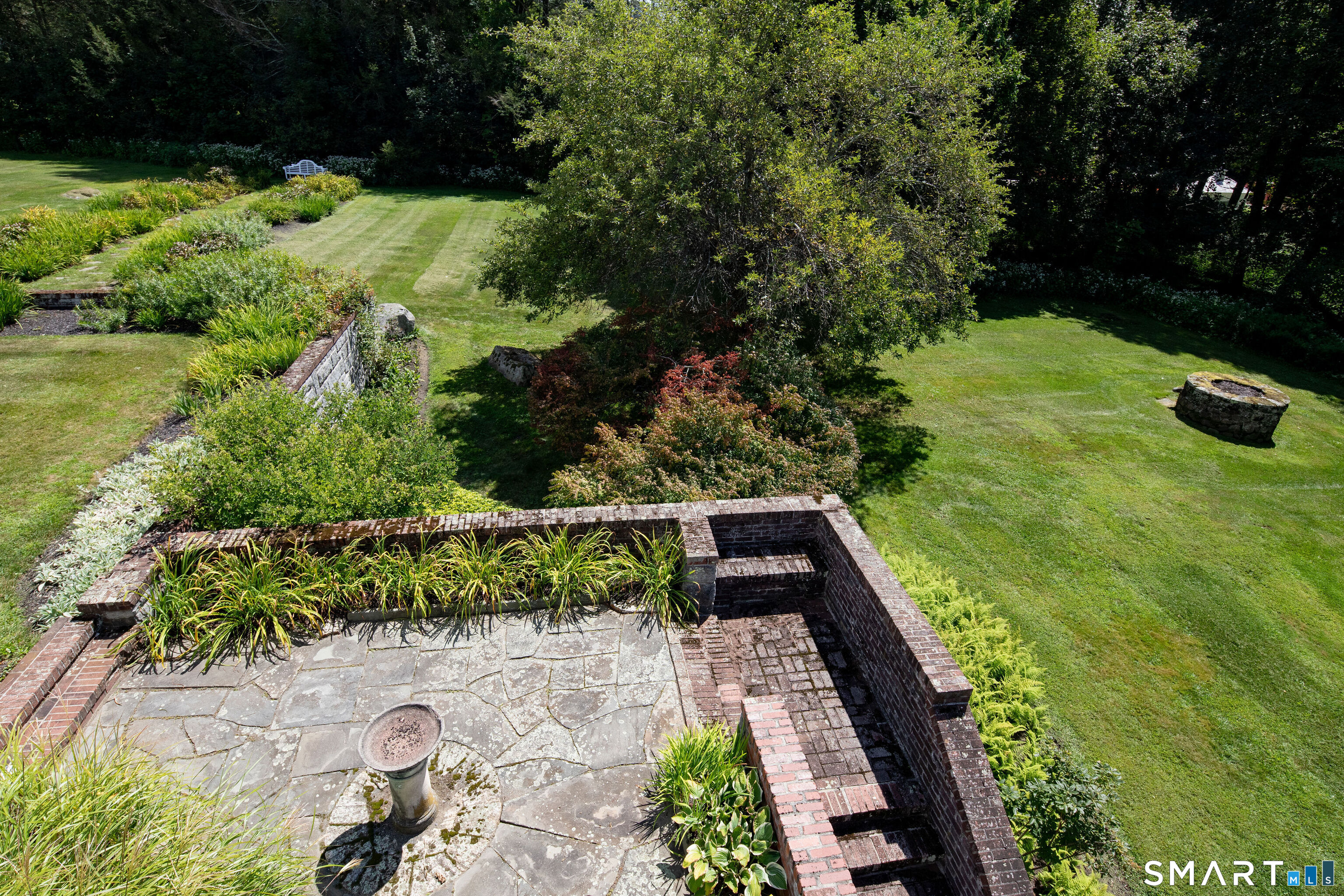 16-18 Laurel Way Norfolk CT 06098