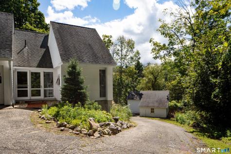 16-18 Laurel Way Norfolk CT 06098