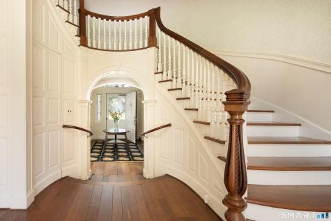 16-18 Laurel Way Norfolk CT 06098