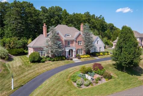 16 Garnet Hill Lane Avon CT 06001