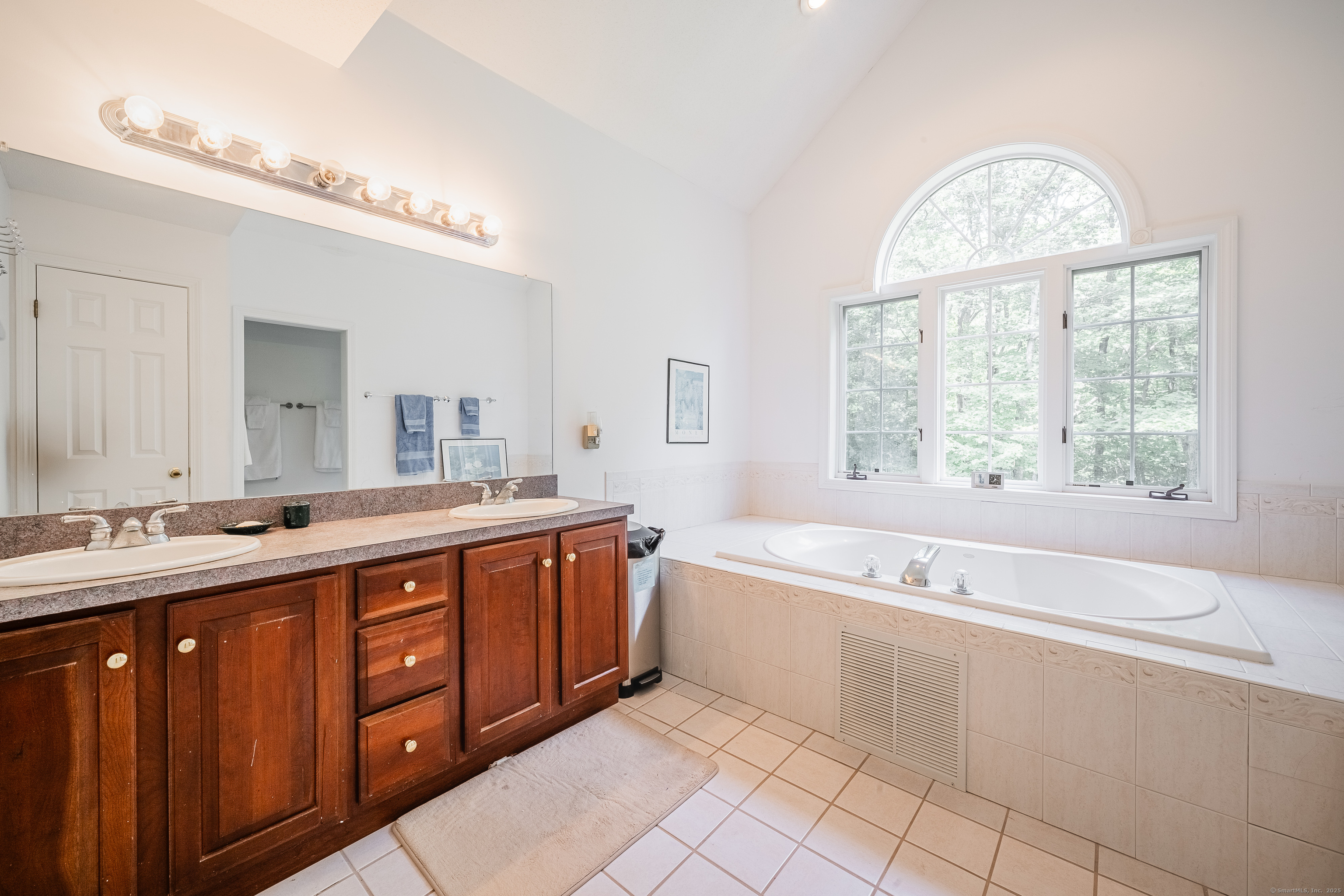 52 Quarry Lane Hamden CT 06518